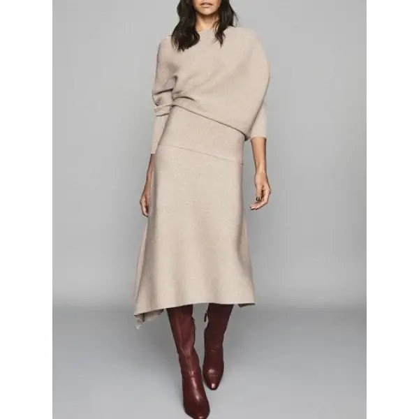 Ladies' Elegant And Simple Asymmetric Shawl-style Woolen Half Skirt Suit - Seeklit.com 