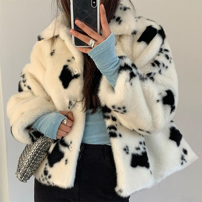 Women's Fashion Short Black And White Fur Coat With Imitation Mink Velvet