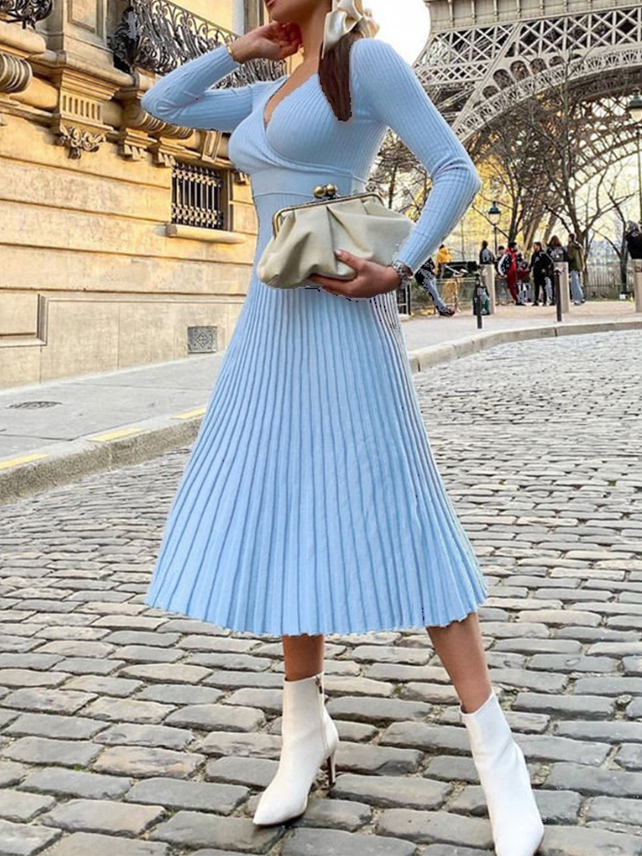Ladies Elegant Fashion New Long Sleeve V Neck Mid Length Knit Pleated Dress