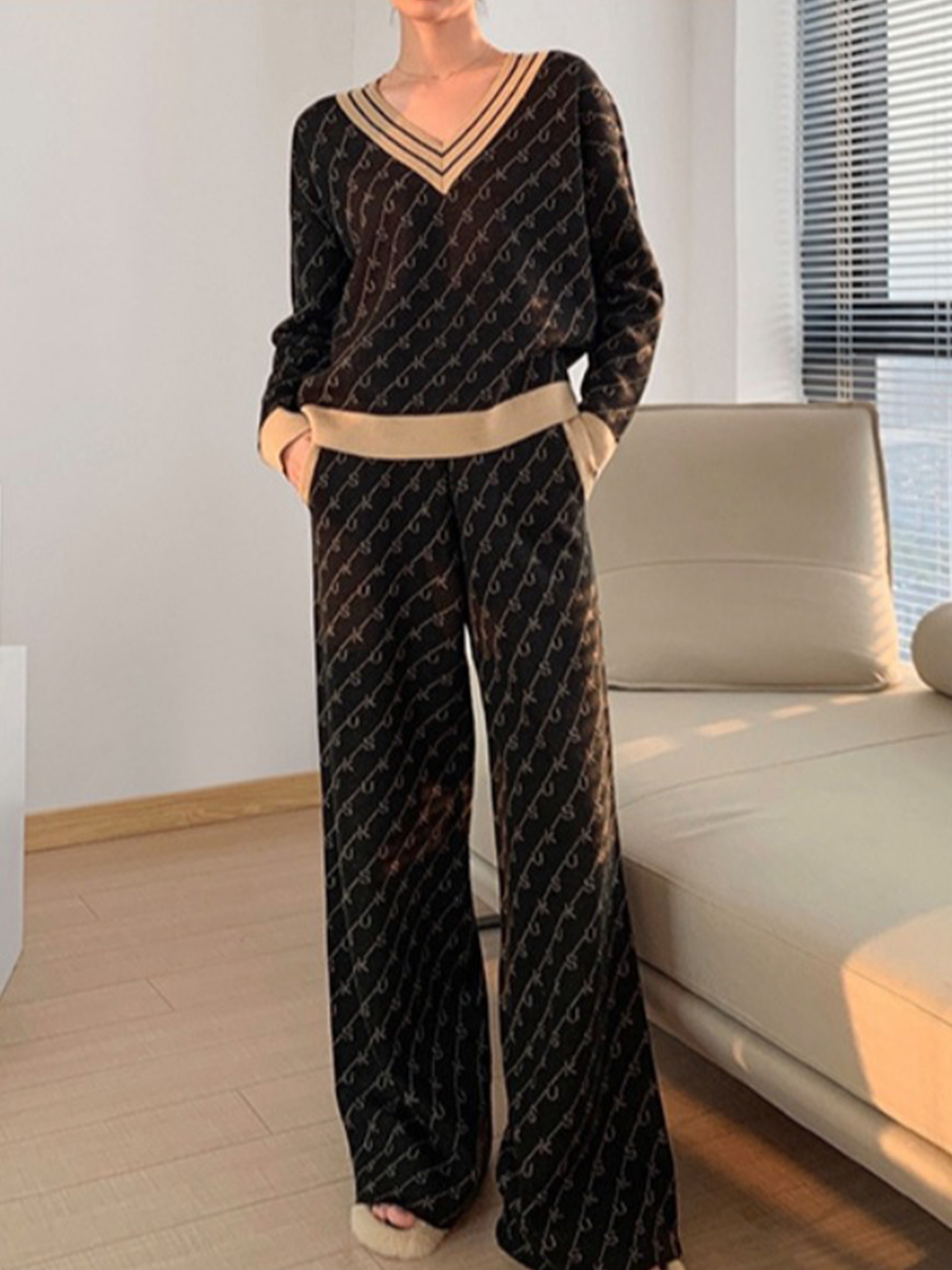 Ladies Elegant And Fashionable New Autumn Temperament Knitted Sweater Two piece Suit