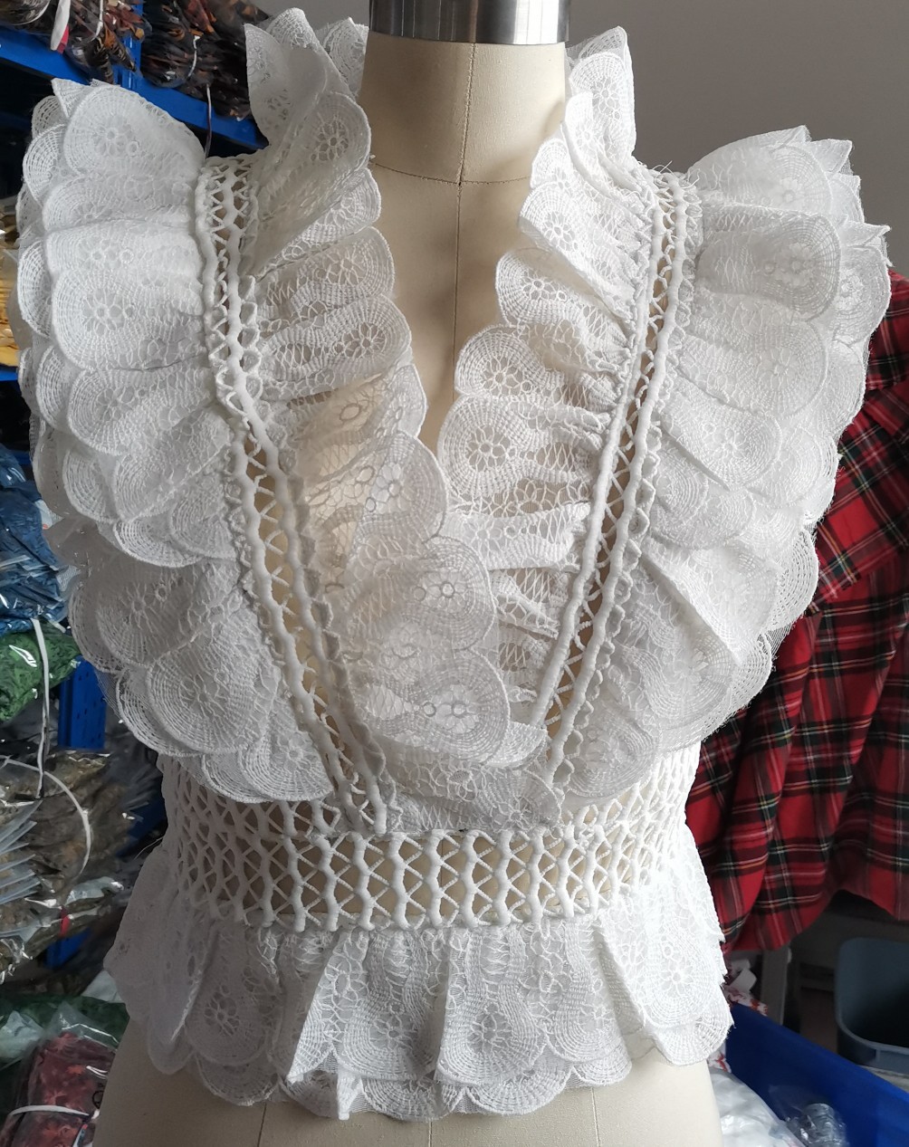 Fashion 2020 Autumn New Sleeveless Slim fit Ruffled Lace Shirt Temperament Hollow Crochet Pullover Top All match Fashion
