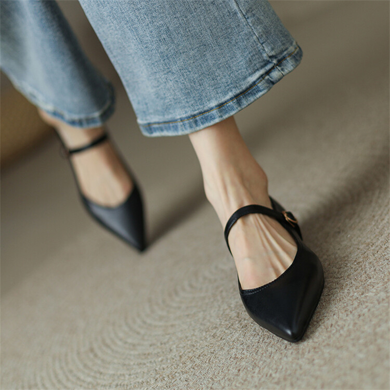 Ladies Vintage Pointed Toe Single Breasted Low Heels