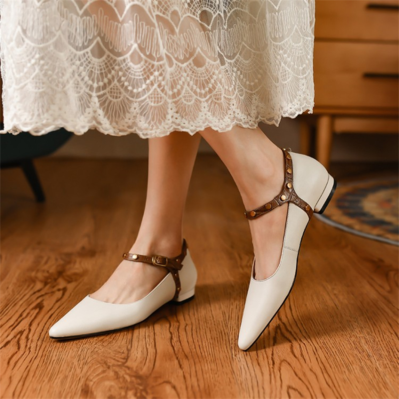 Ladies Vintage Pointed Stud Trim Flats