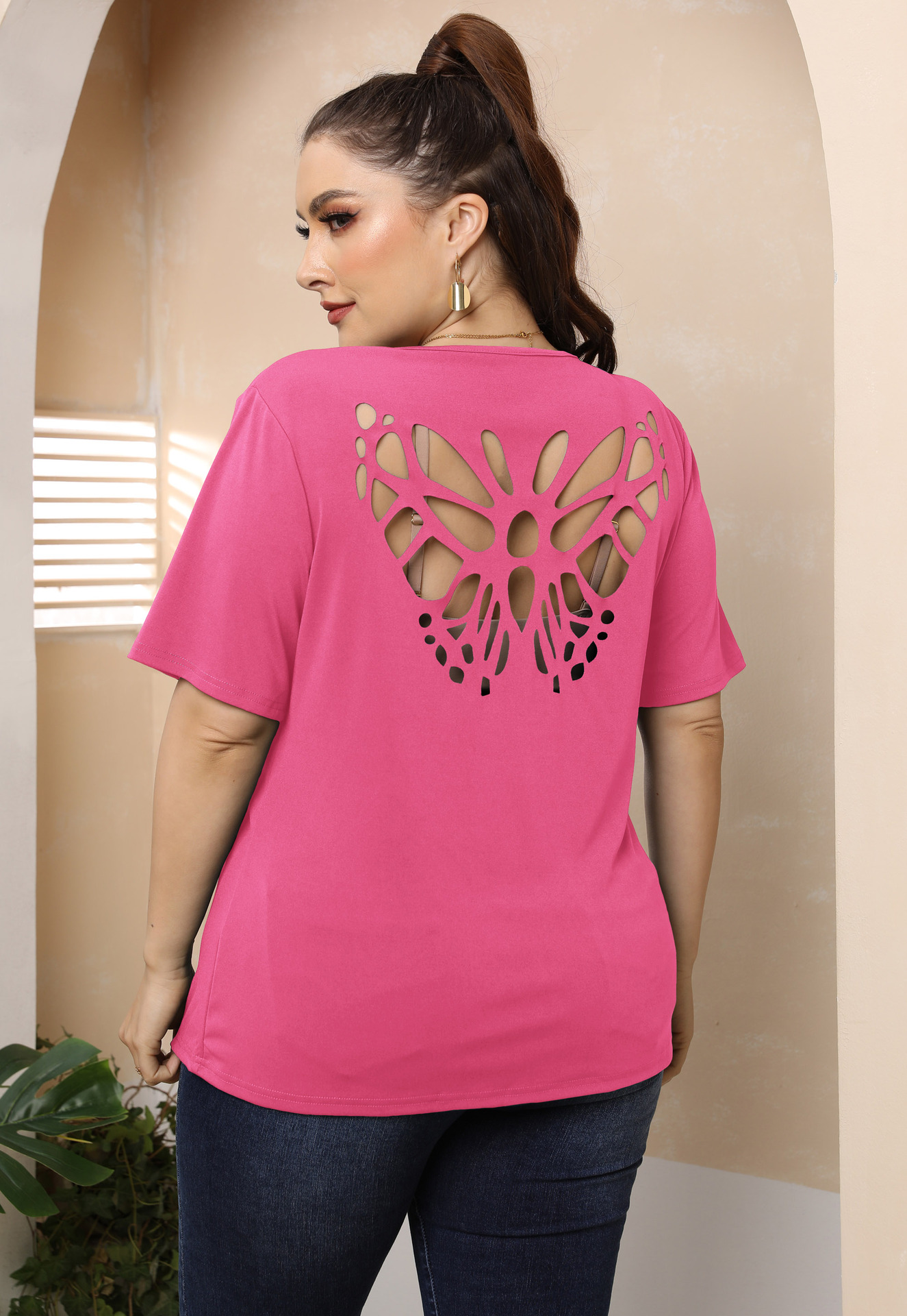 Open Back Butterfly Cutout Crew Neck Casual Plus Size T Shirt