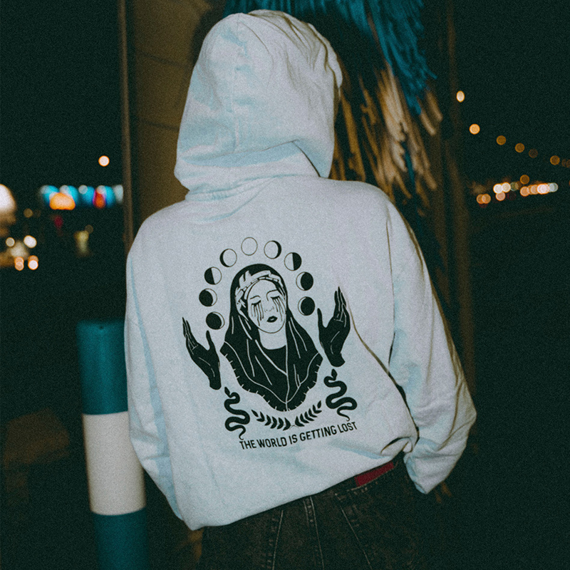 THE WORLD IS GETTING LOST Hoodie