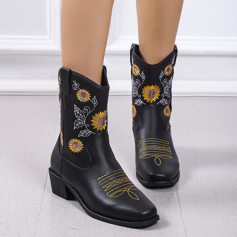 Vintage Ethnic Floral Embroidered Chunky Heel High Boots