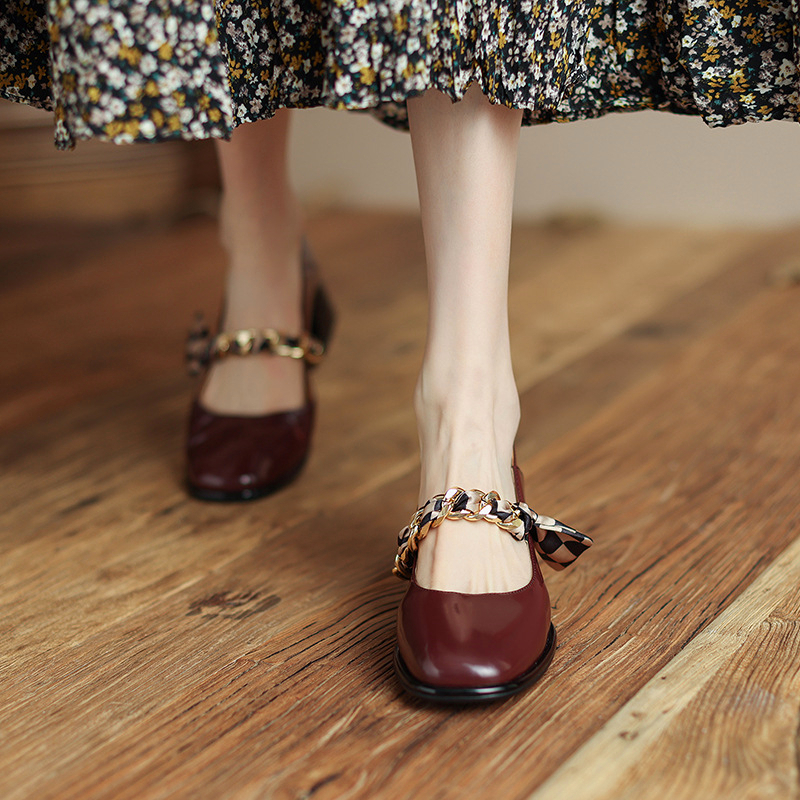 Ladies Vintage Square Toe Lacquer Mary Jane Shoes