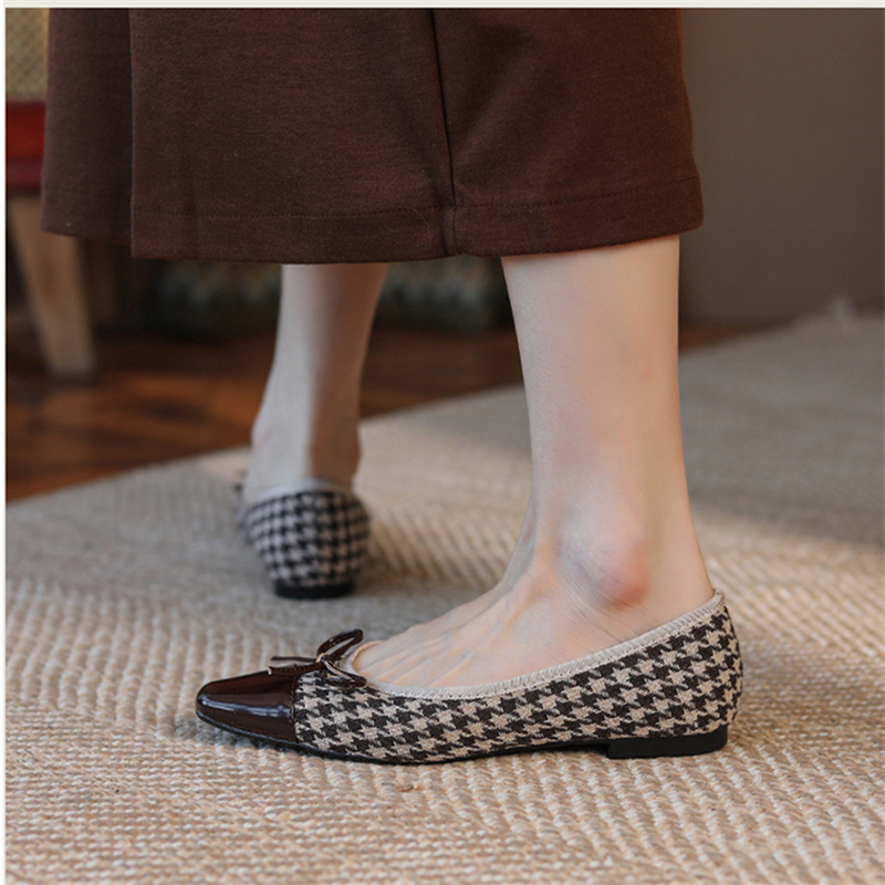 Ladies Vintage Round Toe Houndstooth Flats