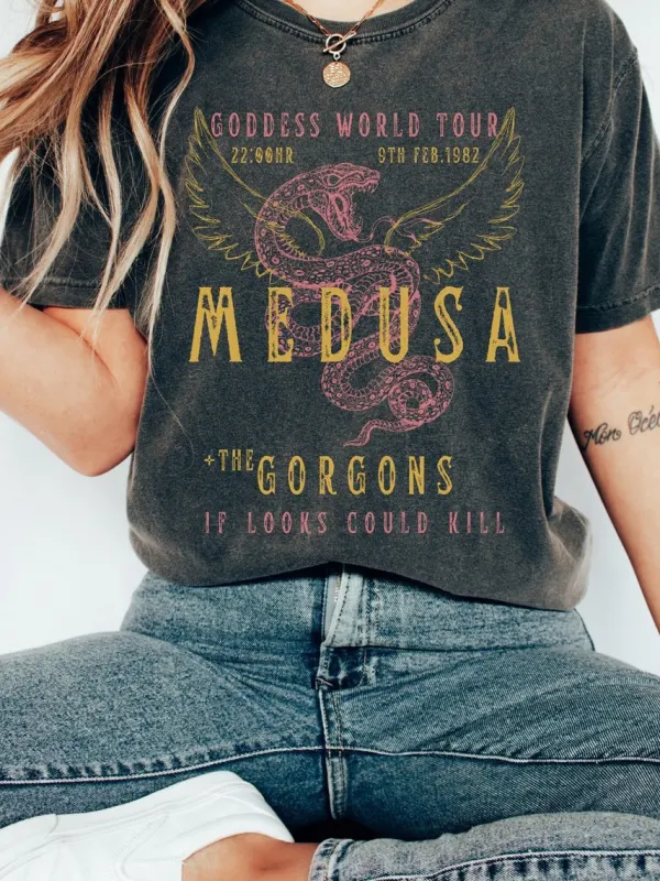 Vintage Medusa Distressed Snake Band T-shirt - Machoup.com 