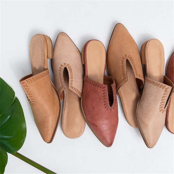 Fashion Versatile Woven Pointed Flat Shoes