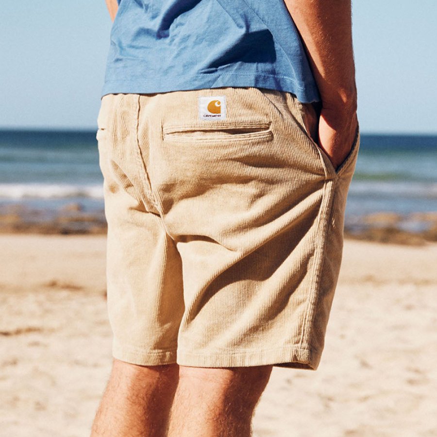 

Schlichte Herrenshorts „Carhartt WIP“.