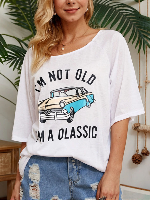 

Car Letters Round Neck T-shirt