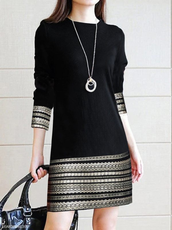 

Round Neck Printed Daily Shift Dress