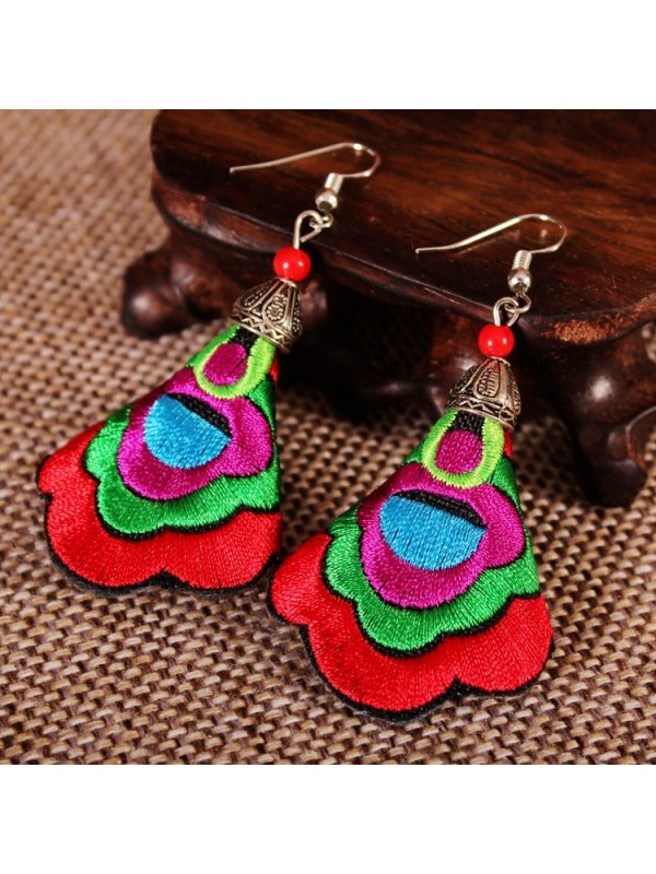 

Fashion Vintage Ethnic Style Embroidered Tassel Earrings