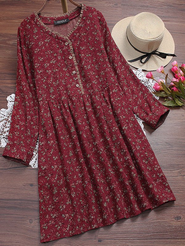 

Womens Round Neck Long Sleeve Floral Shift Dress