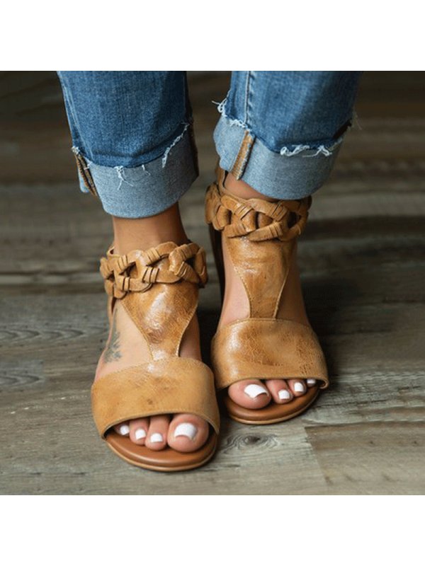 

Flat bottom hollow sandals