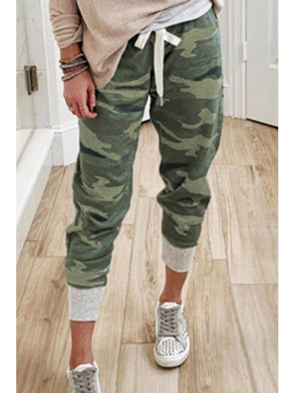 

Camouflage Casual Cropped Pants