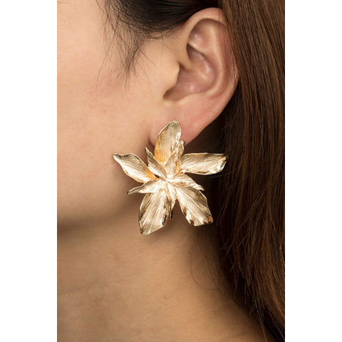 Fashionable multi layer flower earrings