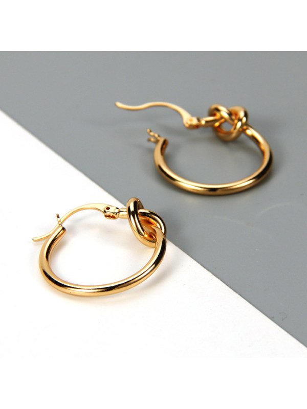 

Round Knotted Twist Earrings