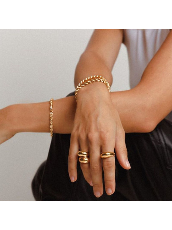

Fashion Curved Glossy Ring