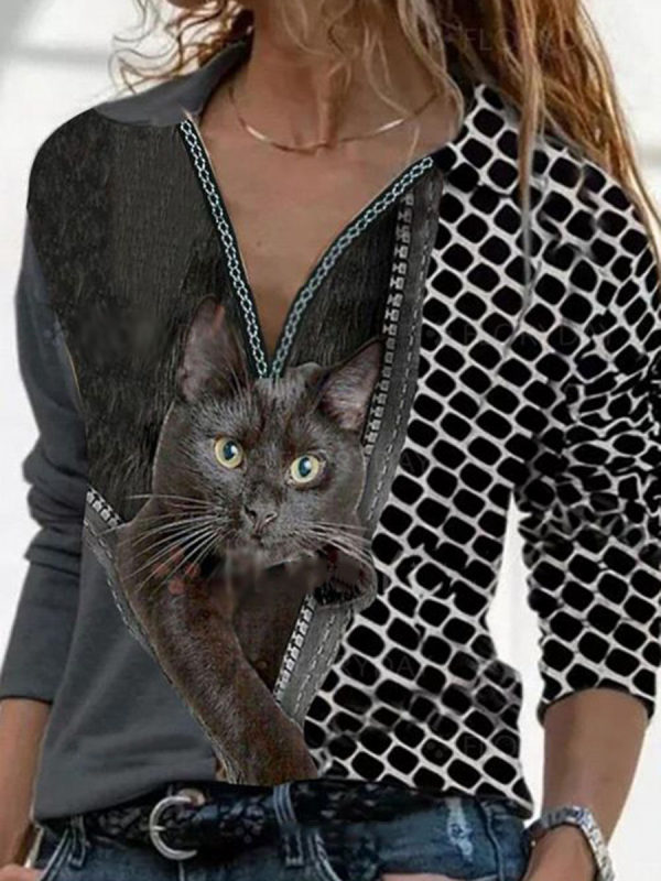 

Cat Print Loose Casual V-neck T-shirt