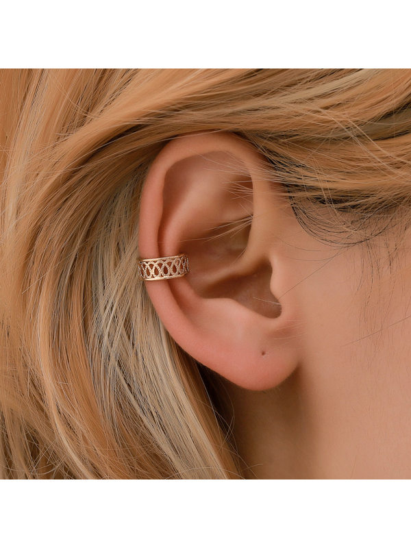 

Vintage hollow geometric ear clip