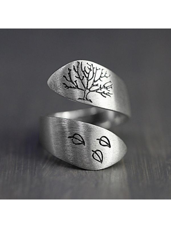 

Vintage Tree Pattern Ring