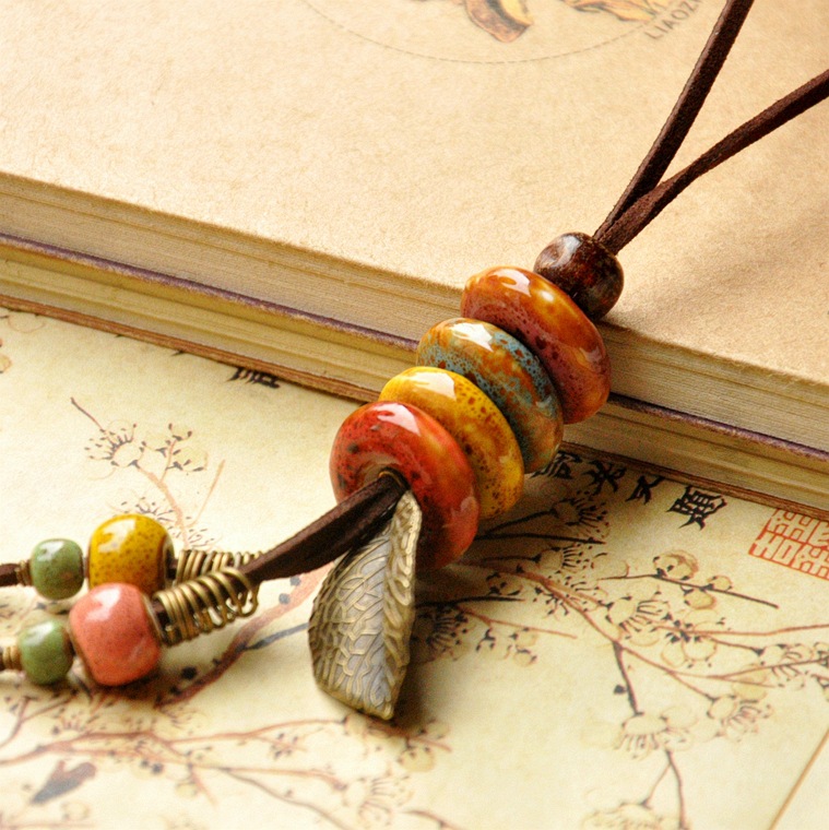 Retro Ethnic Style Leaf Ceramic Sweater Chain
