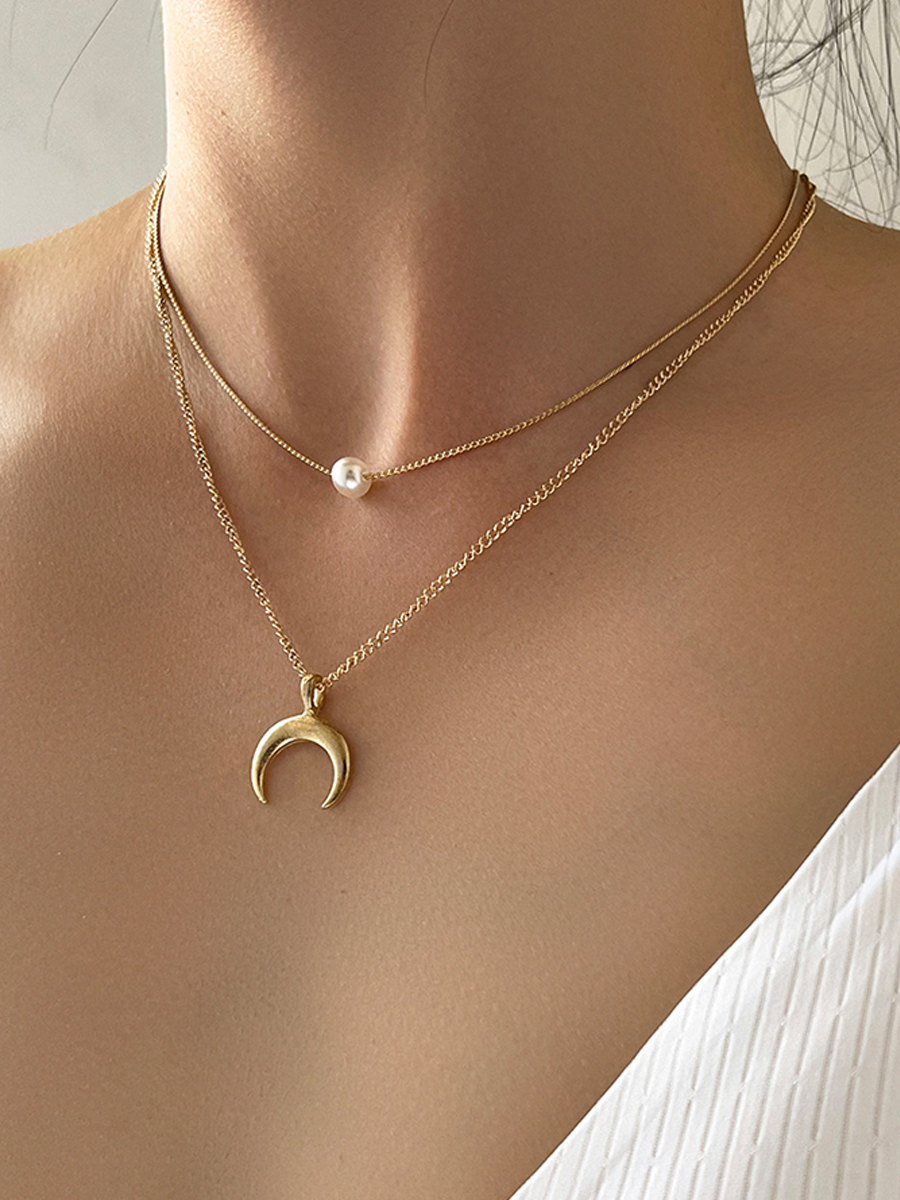 Fashion Moon Necklace