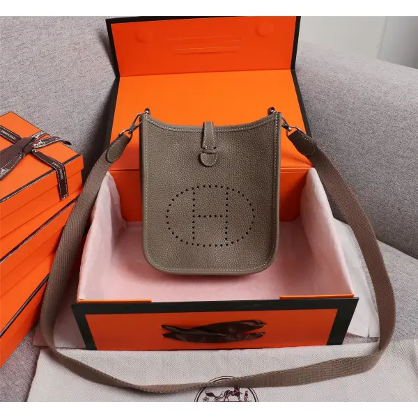 💰2000 ✔️Hermes Evelyne Mini 🔥All-match Summer Fried Street Style Evelyne Mini Imported Leather Hand - Godeskplus.com 